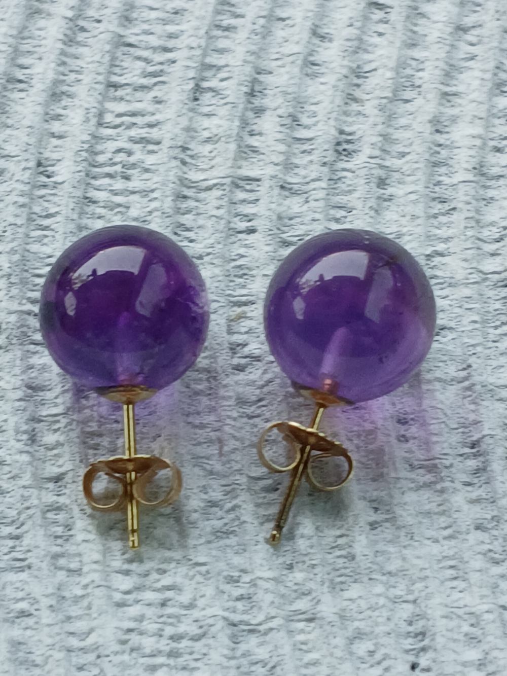 Vintage Spherical Cut Amethyst 14k Yellow Gold Earrings Studs Purple